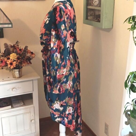 NWT Luxedo Abstrct Print Tulip Dress - Picture 6 of 16